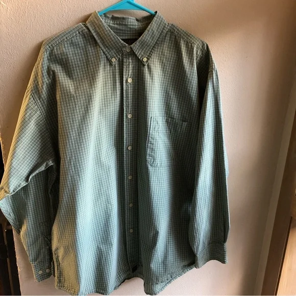 American Eagle Outfitters Casual Green/Navy/Cream Plaid Button-down Shirt. Large - Picture 3 of 12